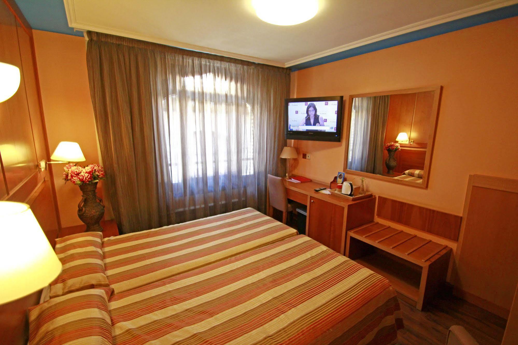 Hotel Paris Centro Zaragoza Dış mekan fotoğraf